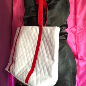 Plastic, tote bag 💼